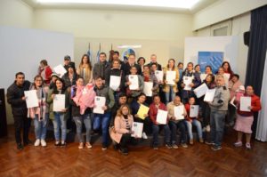 Entrega Escrituras_ Vecinos Villa Cresto