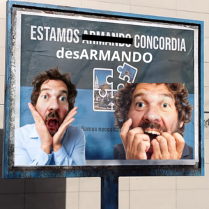 con la fuerza de los hechos