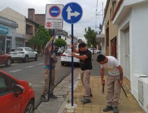 trabajadores carteleria