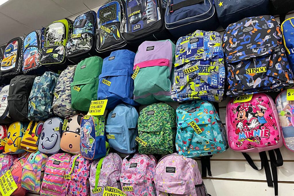 mochilas utiles escuela
