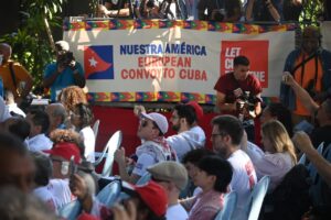 La Caravana Nuestra América aportó a Cuba varias toneladas de ayuda humanitaria, alimentos, medicamentes etc.
