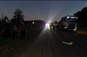 CHOQUE AUTOVIA AUTO CAMION...